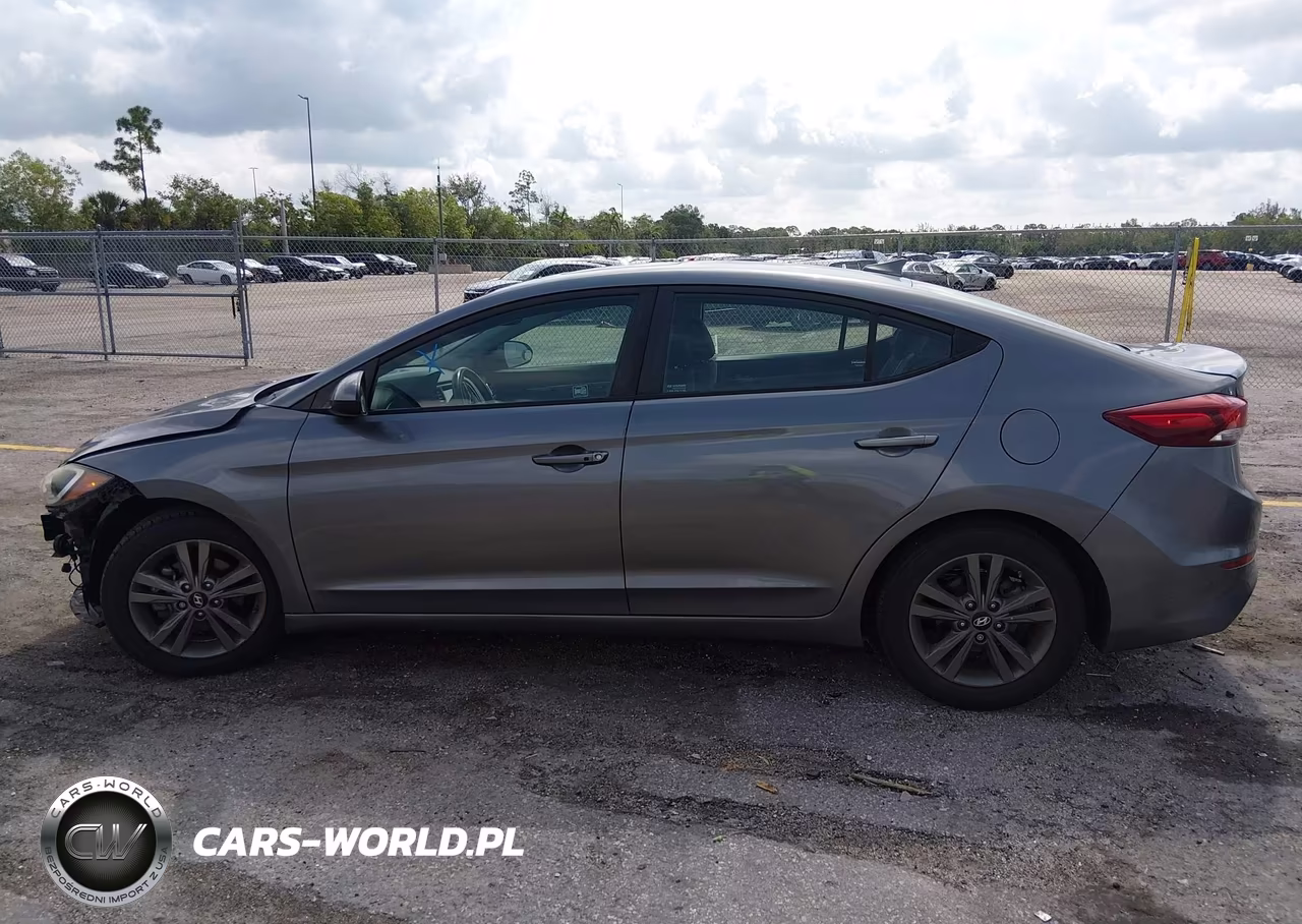 2018 Hyundai Elantra Value Edition VIN:5NPD84LF0JH387588 - 15