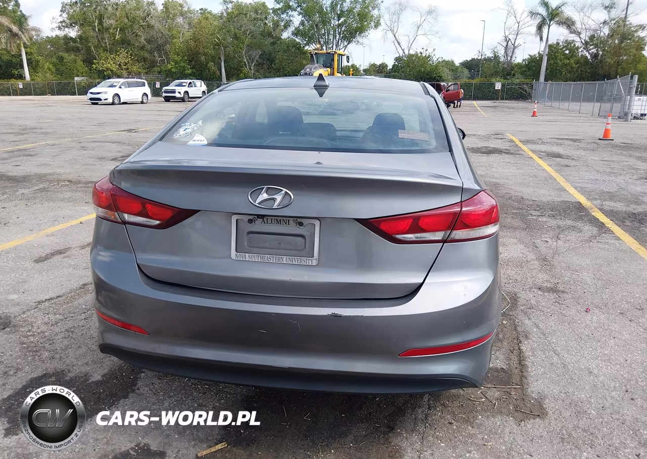 2018 Hyundai Elantra Value Edition VIN:5NPD84LF0JH387588 - 17