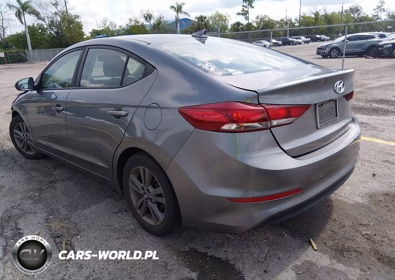2018 Hyundai Elantra Value Edition VIN:5NPD84LF0JH387588 - 3