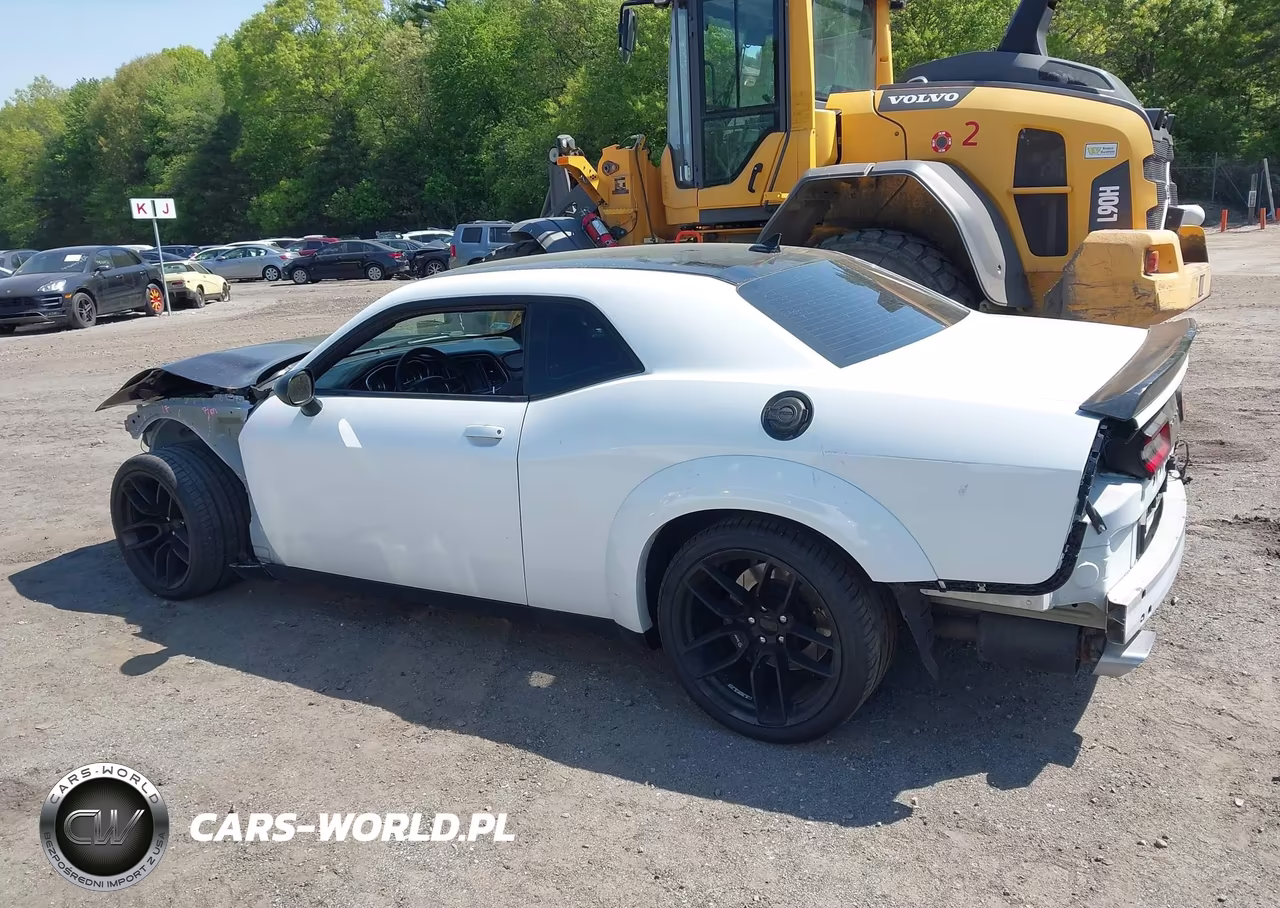 2016 Dodge Challenger R-T Scat Pack VIN:2C3CDZFJ7GH145696 - 15