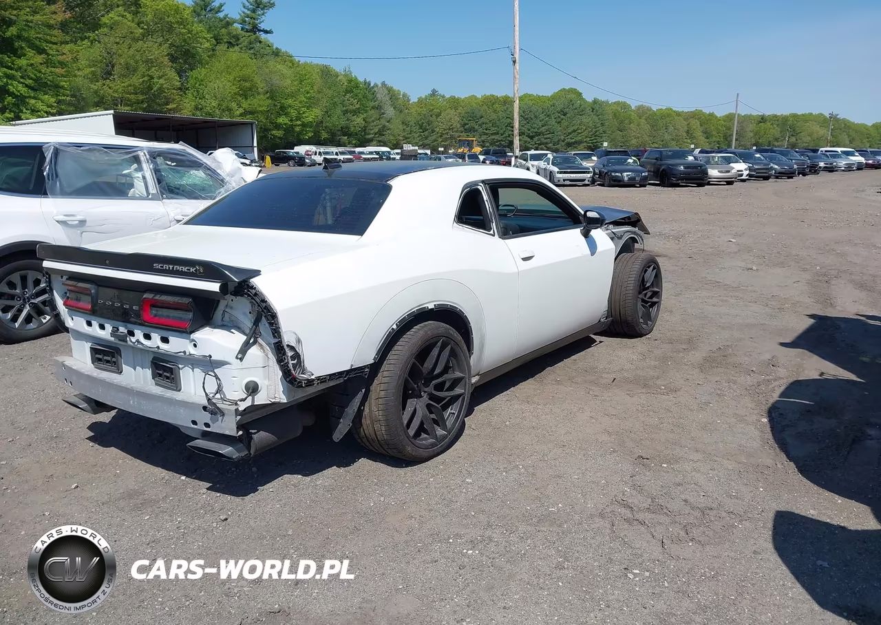 2016 Dodge Challenger R-T Scat Pack VIN:2C3CDZFJ7GH145696 - 4