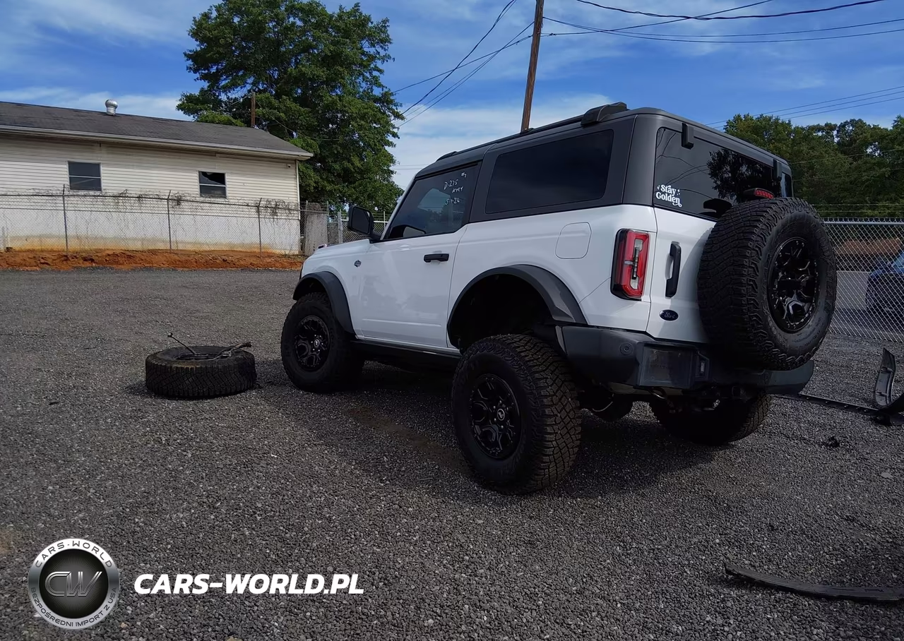 2022 Ford Bronco Wildtrak VIN:1FMDE5CP2NLA88205 - 3