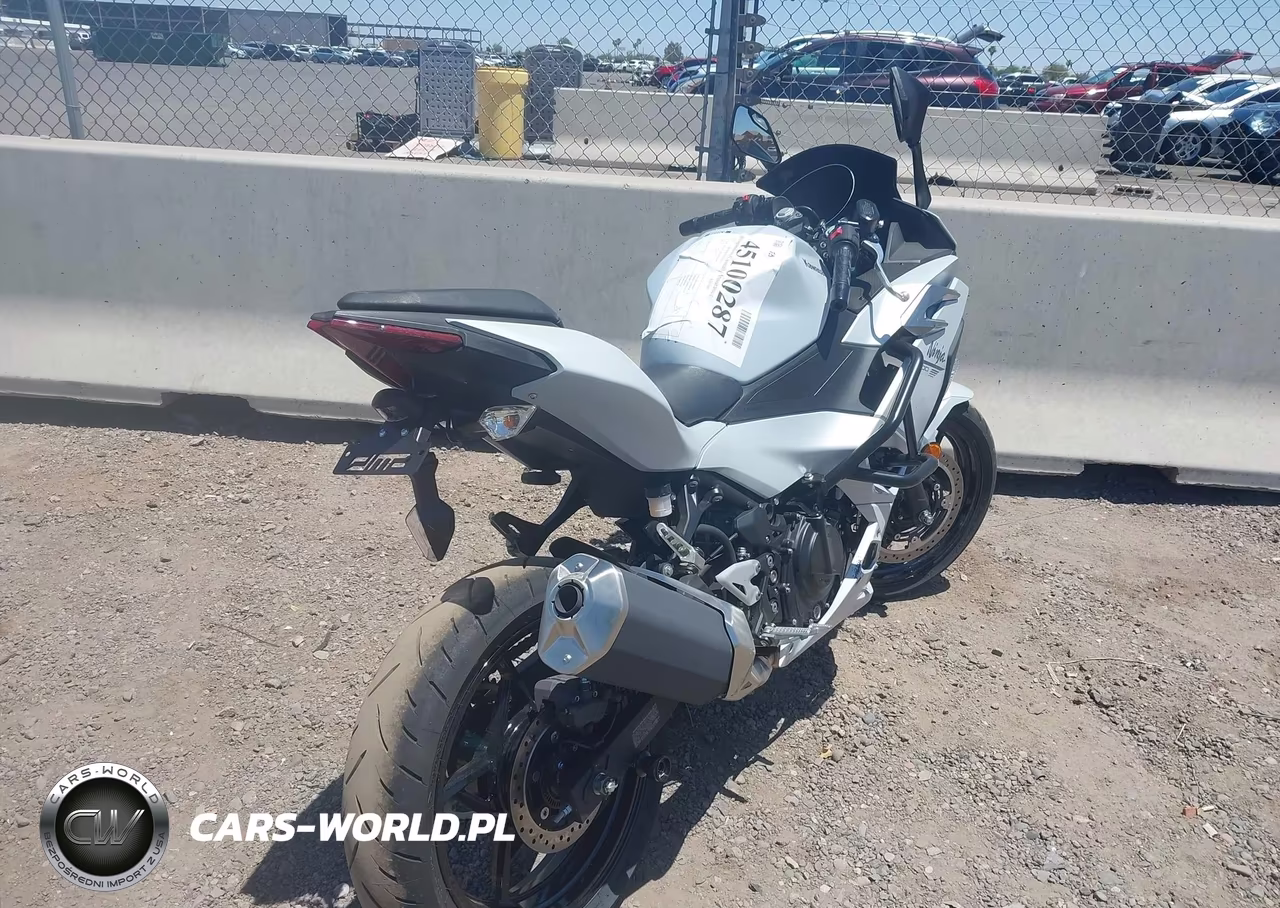 2025 Kawasaki Ex500 VIN:ML5EXGG10SDA58997 - 4
