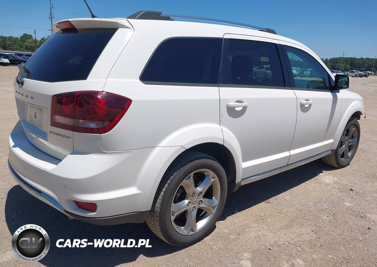 2016 Dodge Journey Crossroad Plus VIN:3C4PDCGB5GT115265 - 4