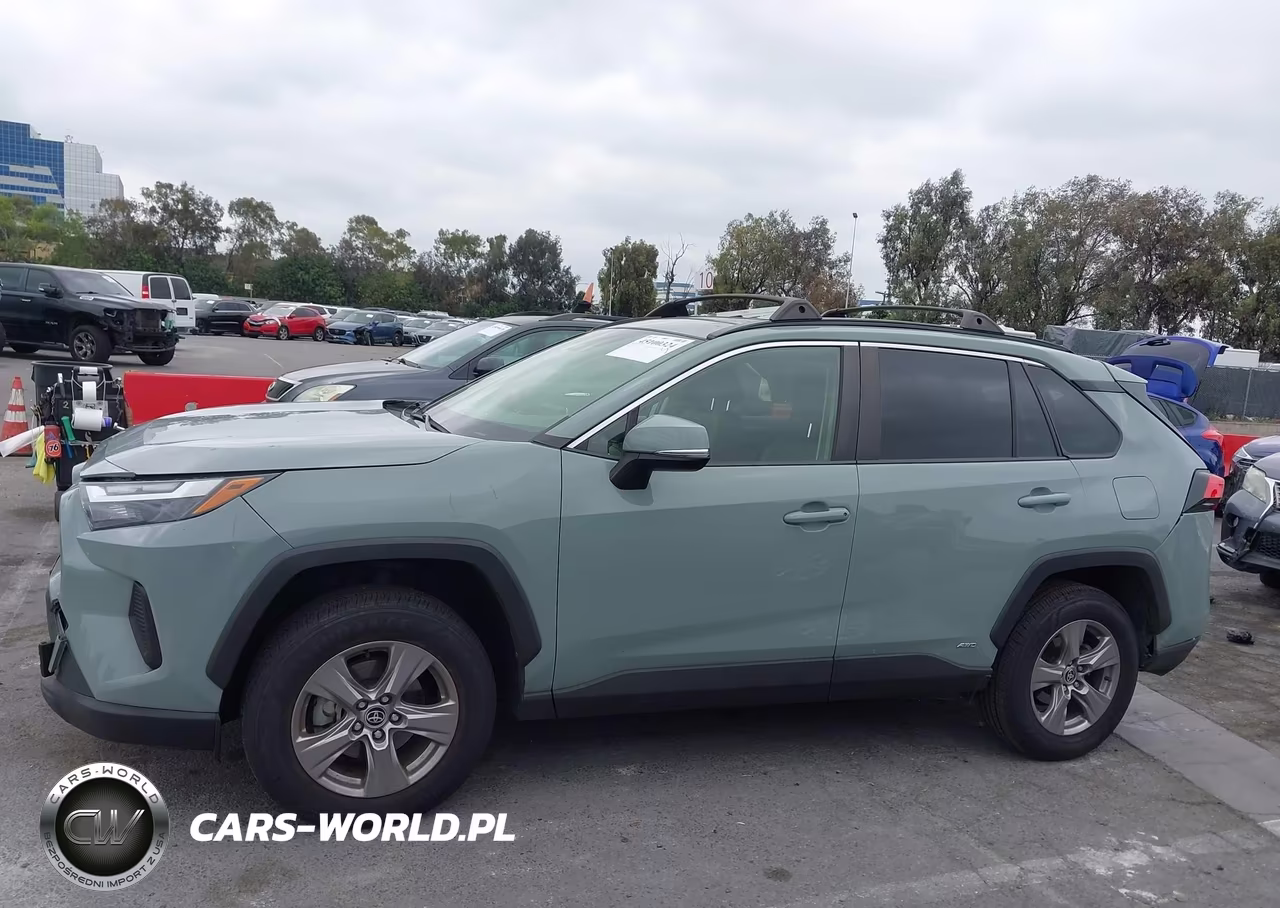 2023 Toyota Rav4 Hybrid Xle VIN:JTMRWRFV3PD173592 - 14