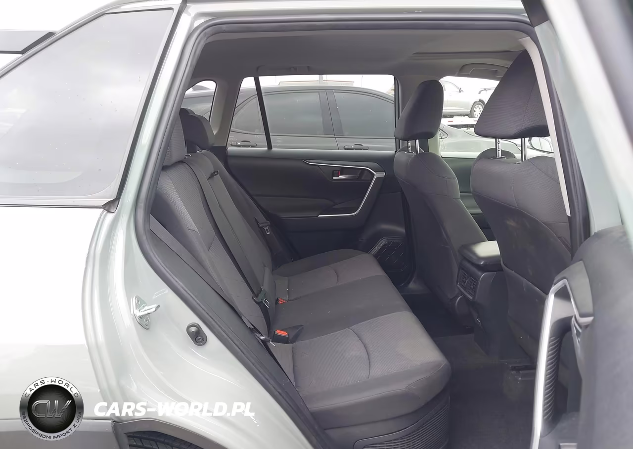 2023 Toyota Rav4 Hybrid Xle VIN:JTMRWRFV3PD173592 - 8