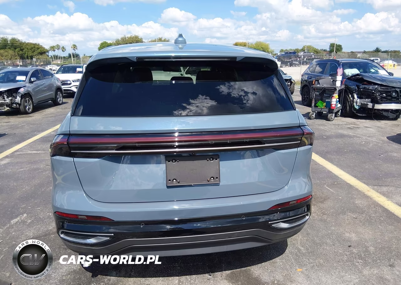 2025 Lincoln Nautilus Premiere VIN:5LMPJ8J44SJ960293 - 16