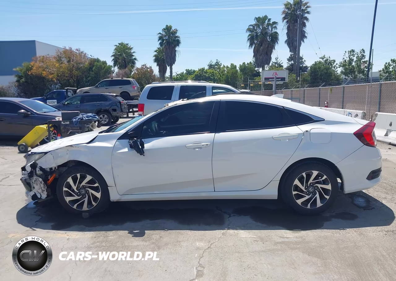 2018 Honda Civic Ex VIN:2HGFC2F79JH575844 - 15