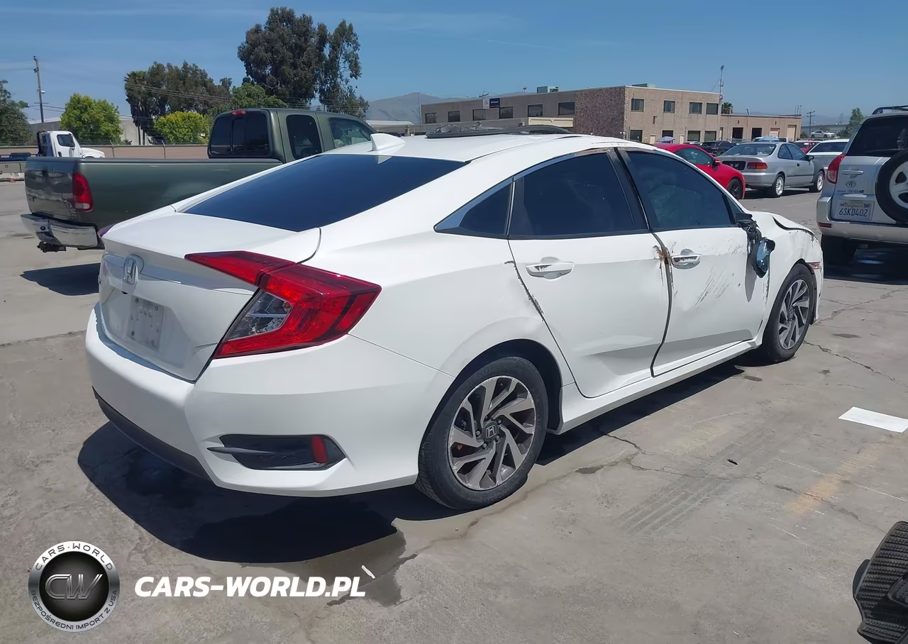 2018 Honda Civic Ex VIN:2HGFC2F79JH575844 - 4