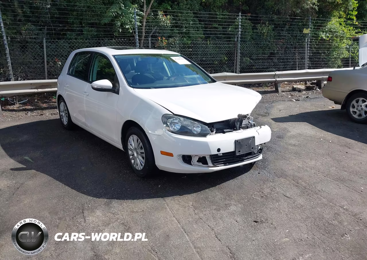 2013 Volkswagen Golf 2.5L 4-Door VIN:WVWDB7AJ5DW024180 - 1