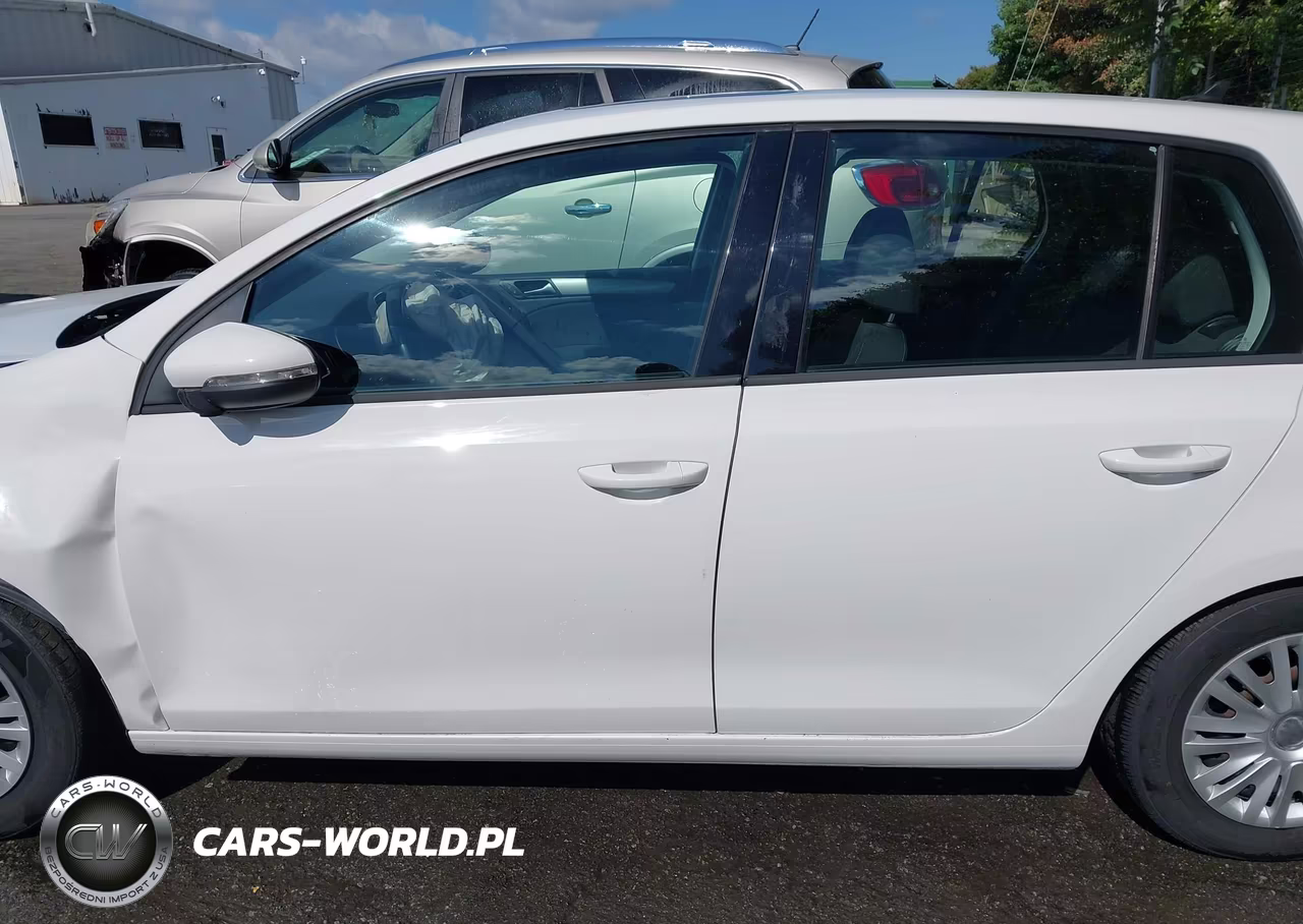 2013 Volkswagen Golf 2.5L 4-Door VIN:WVWDB7AJ5DW024180 - 14