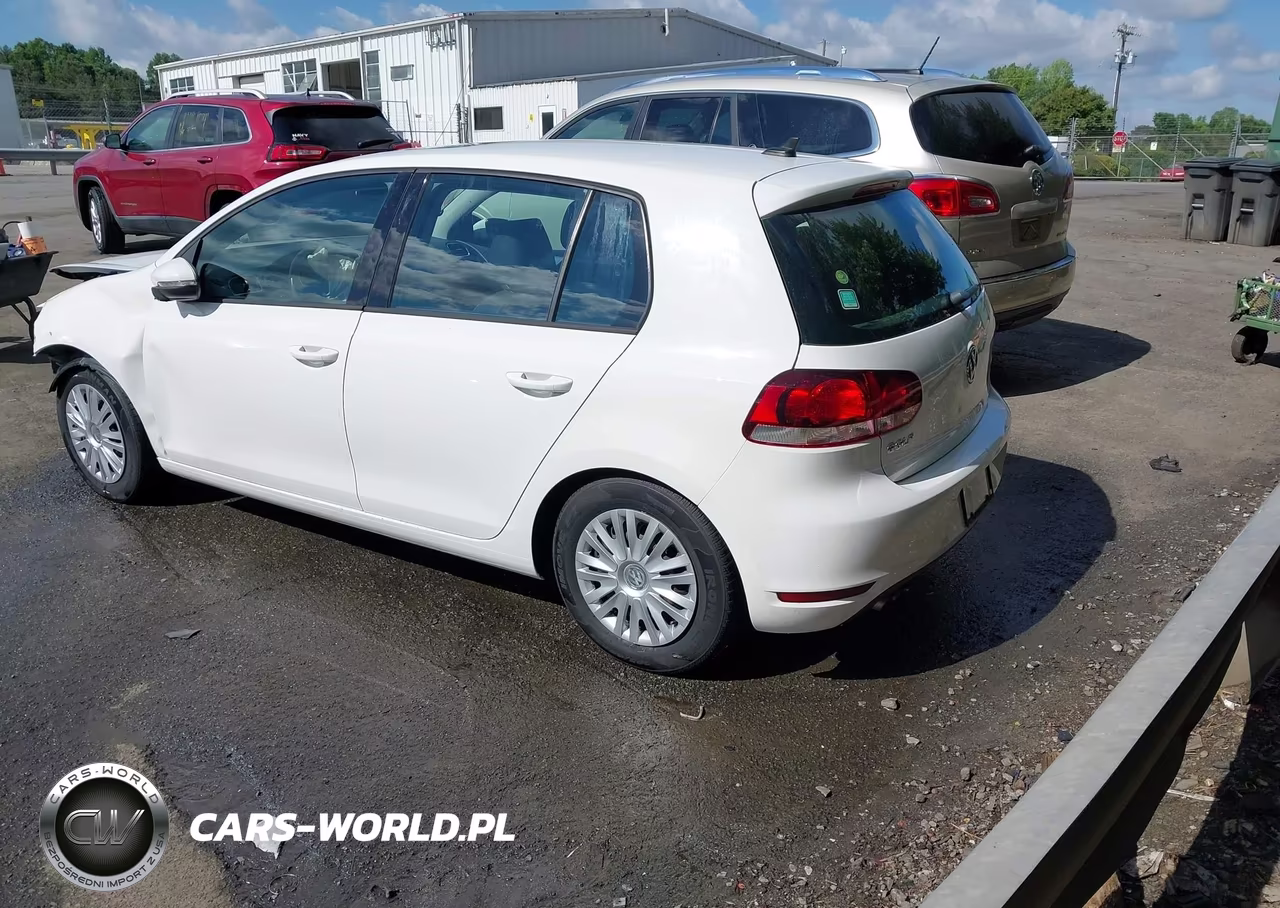 2013 Volkswagen Golf 2.5L 4-Door VIN:WVWDB7AJ5DW024180 - 3