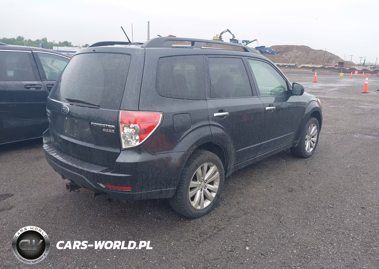 2011 Subaru Forester 2.5X Premium VIN:JF2SHADC0BH744196 - 4