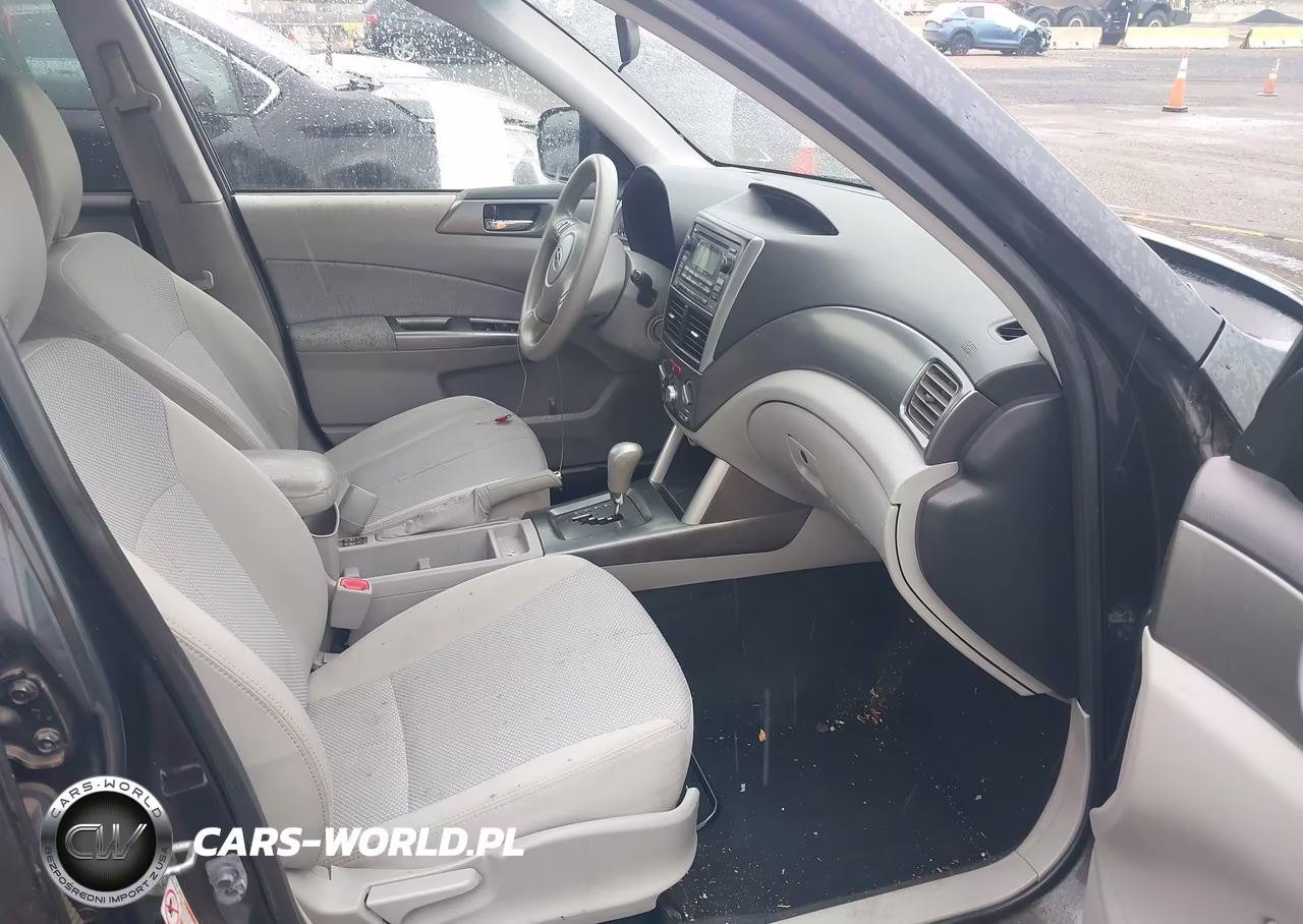 2011 Subaru Forester 2.5X Premium VIN:JF2SHADC0BH744196 - 5