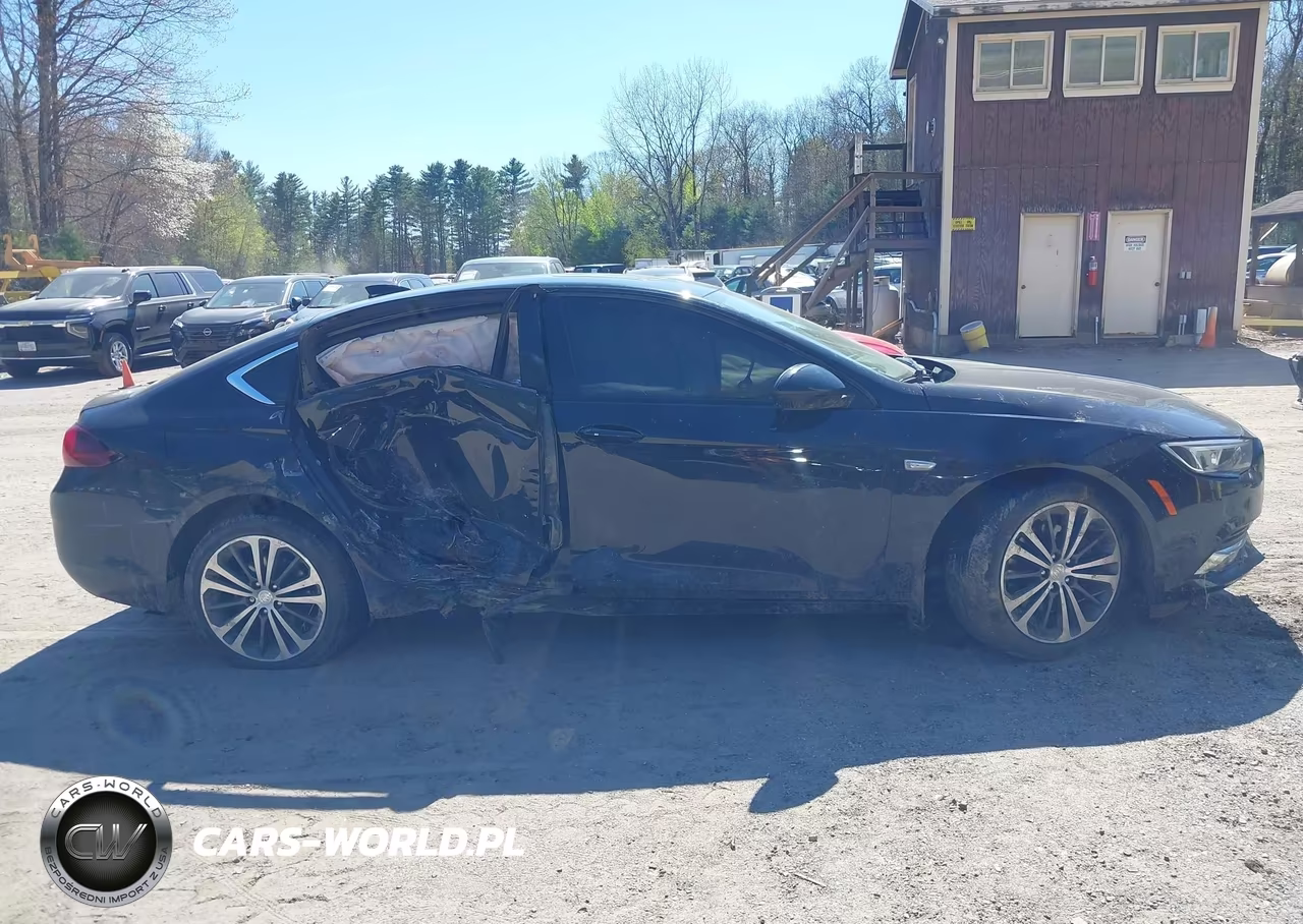 2018 Buick Regal Sportback Essence VIN:W04GR6SX9J1082401 - 13