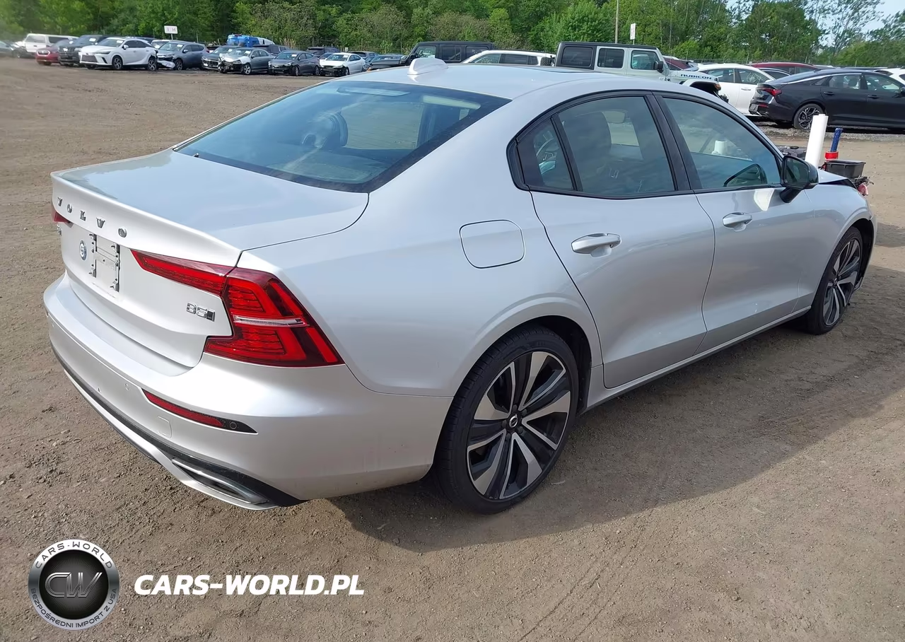 2022 Volvo S60 B5 Momentum VIN:7JRL12TZ5NG157717 - 4