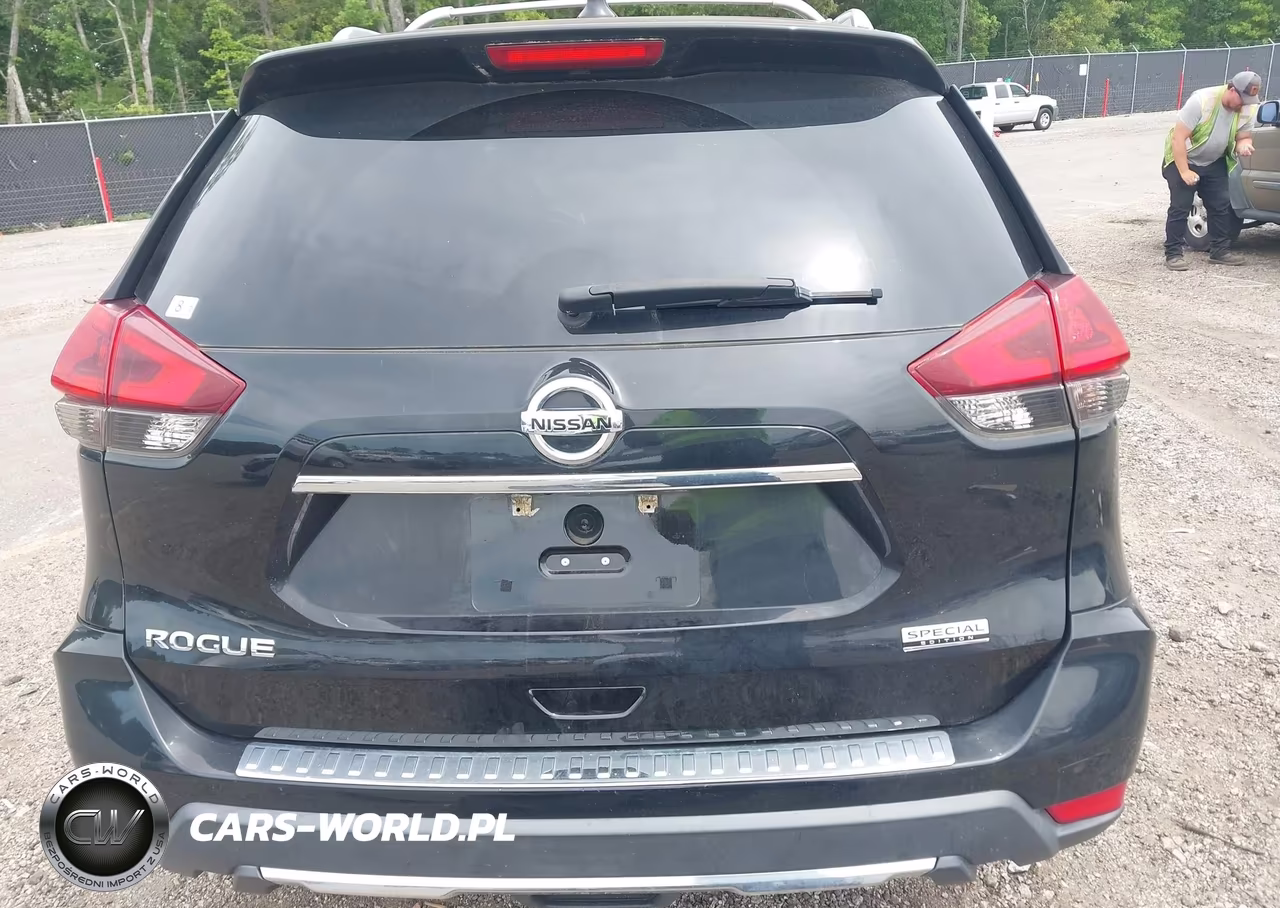 2019 Nissan Rogue S VIN:5N1AT2MT5KC782210 - 17