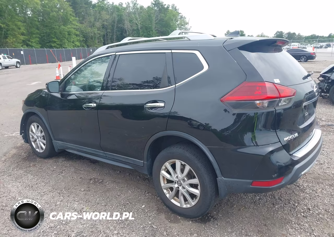 2019 Nissan Rogue S VIN:5N1AT2MT5KC782210 - 3