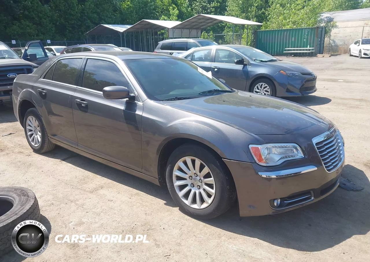 2014 Chrysler 300 – zdjęcie 1 z 16