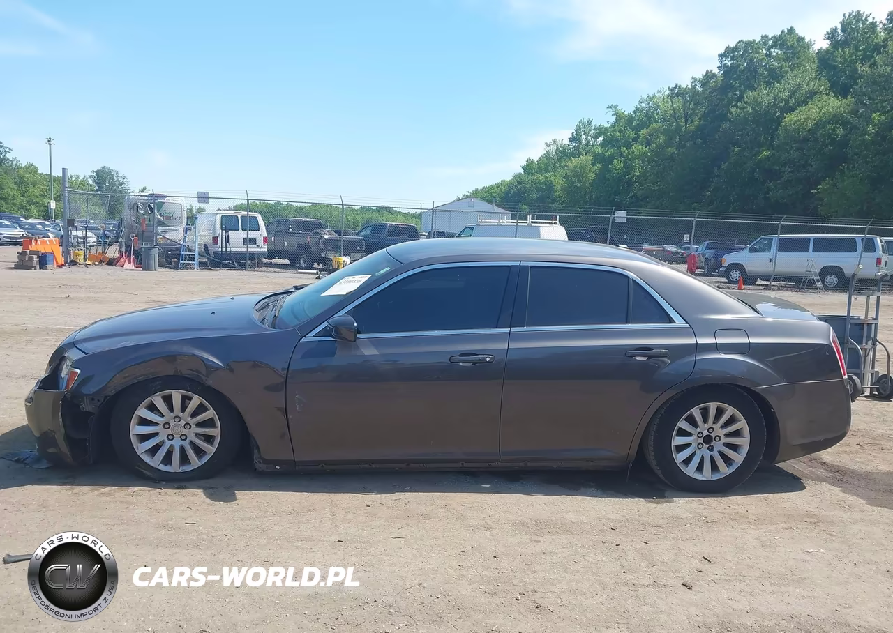 2014 Chrysler 300 VIN:2C3CCAAG3EH179227 - 14