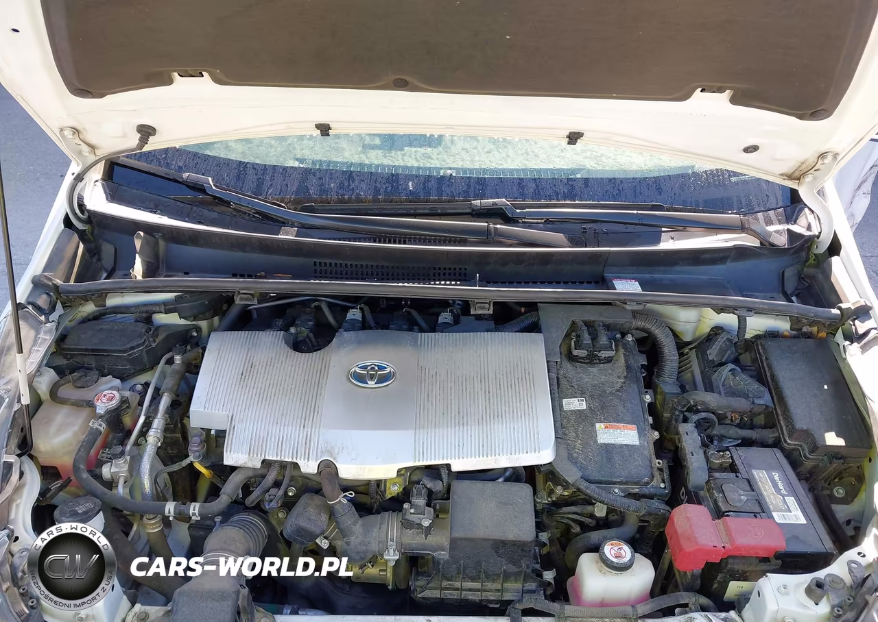 2021 Toyota Prius Le VIN:JTDKAMFU3M3144136 - 10