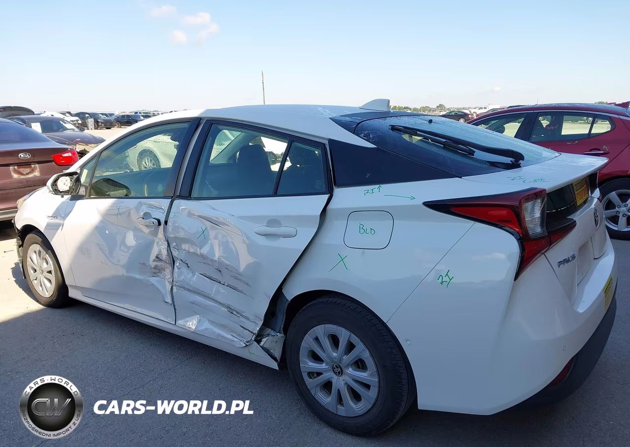 2021 Toyota Prius Le VIN:JTDKAMFU3M3144136 - 20