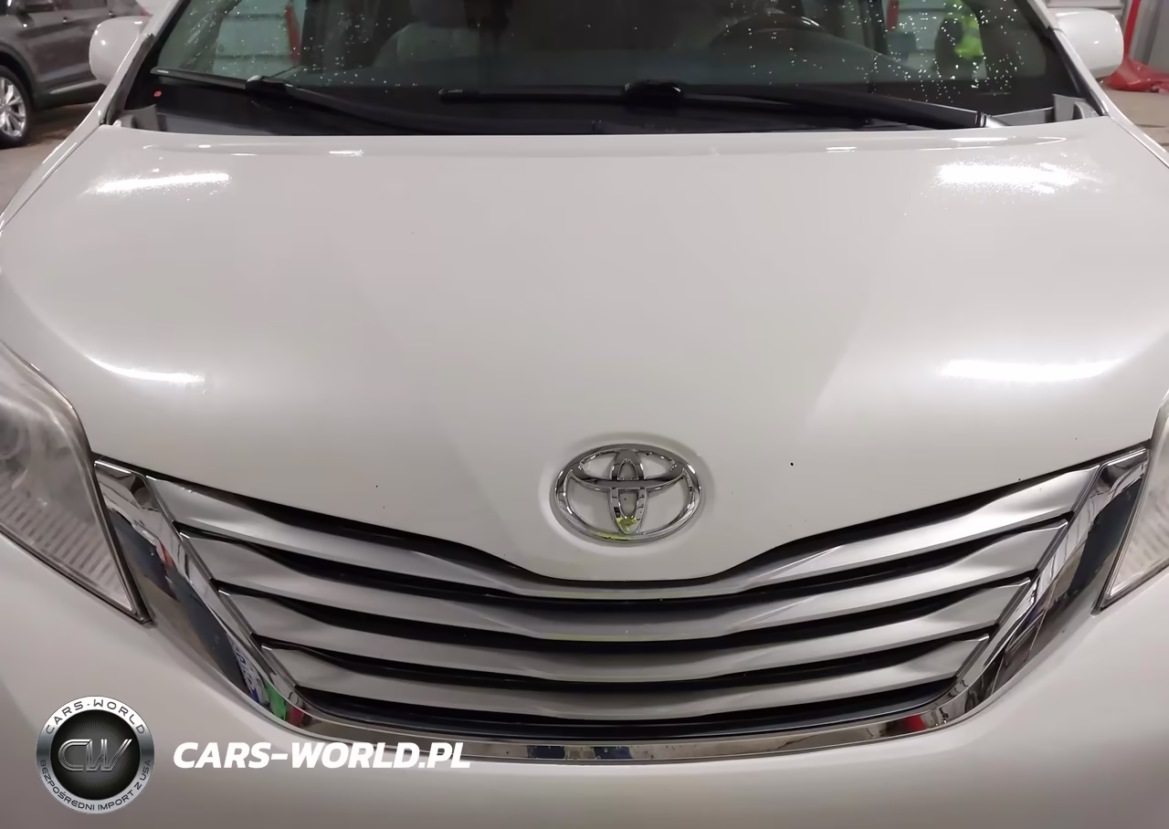 2011 Toyota Sienna Limited V6 VIN:5TDYK3DC3BS144032 - 6