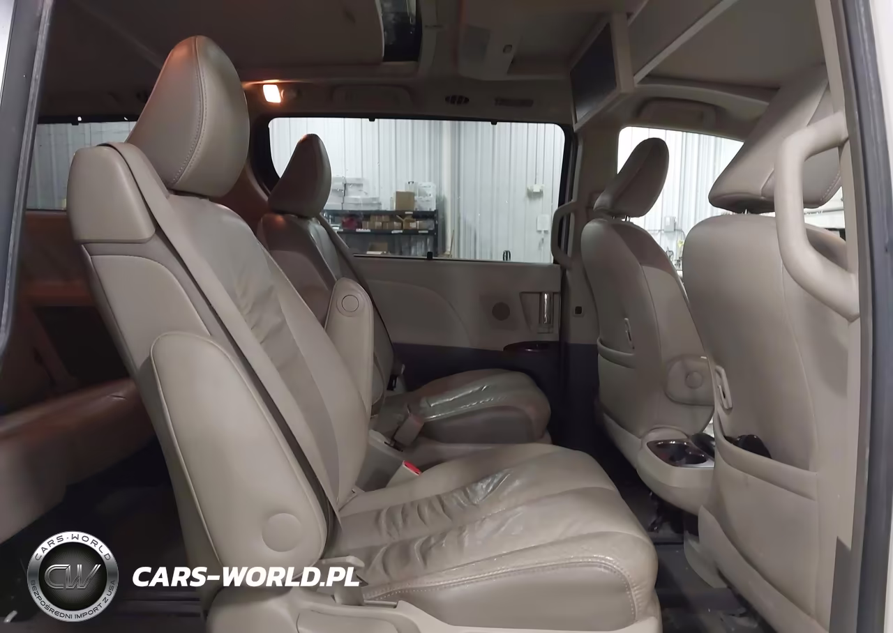 2011 Toyota Sienna Limited V6 VIN:5TDYK3DC3BS144032 - 8