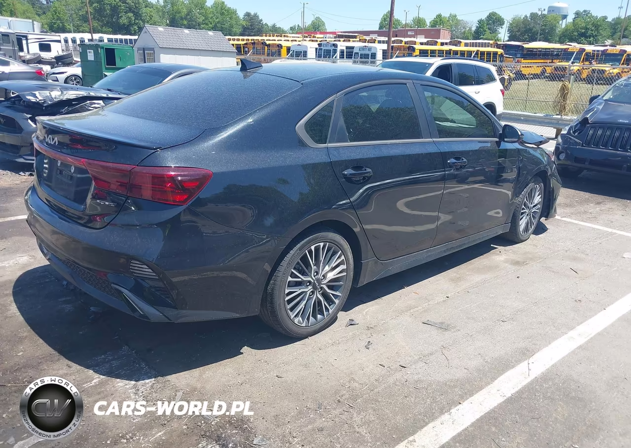 2023 Kia Forte Gt-Line VIN:3KPF54AD9PE578569 - 4