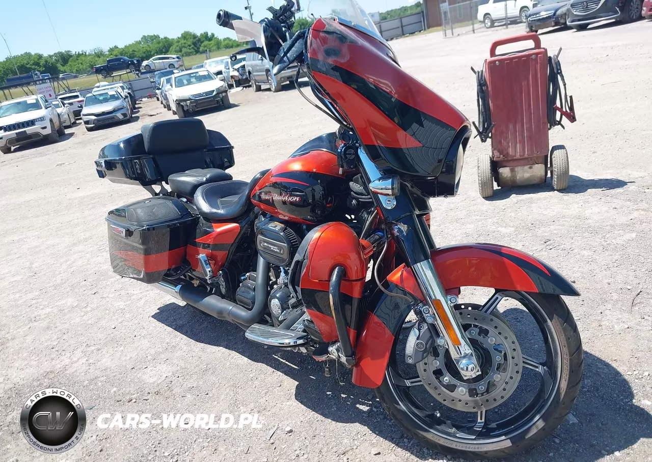 2017 Harley-Davidson Flhxse Cvo Street Glide – zdjęcie 1 z 14
