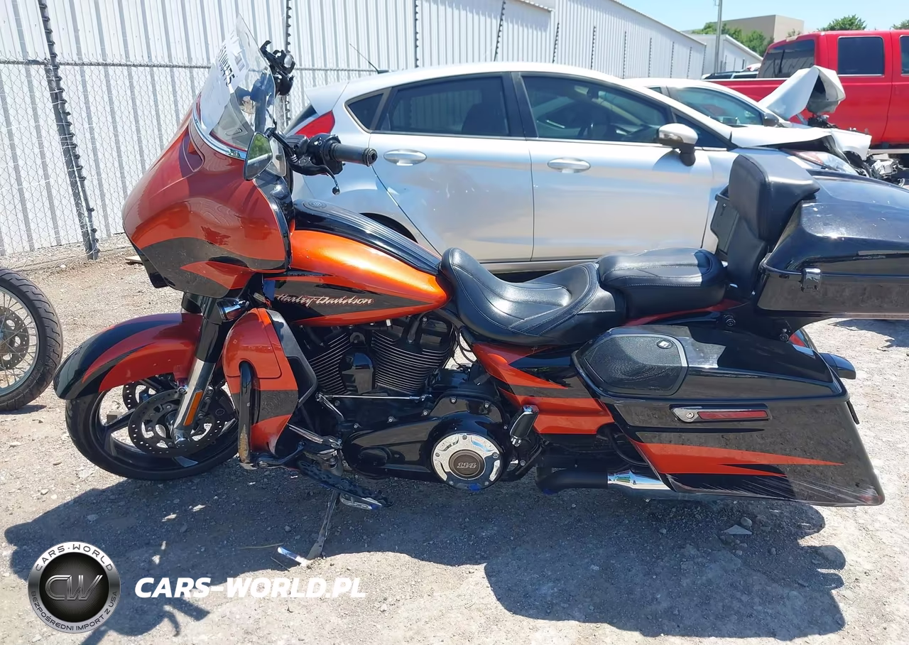 2017 Harley-Davidson Flhxse Cvo Street Glide VIN:1HD1PXF12HB952568 - 13