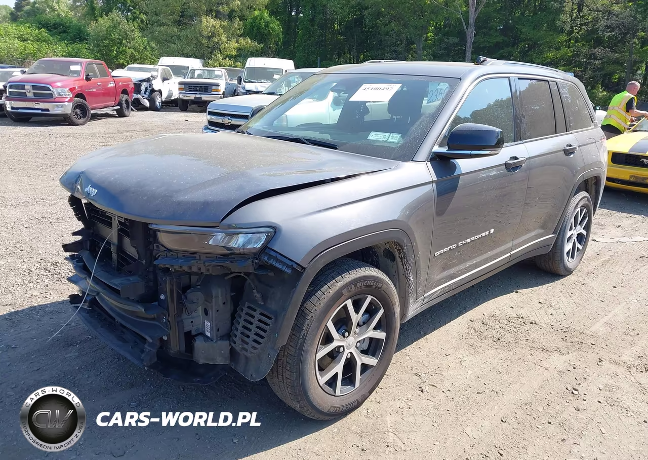 2024 Jeep Grand Cherokee Limited 4X4 VIN:1C4RJHBG8R8582327 - 2