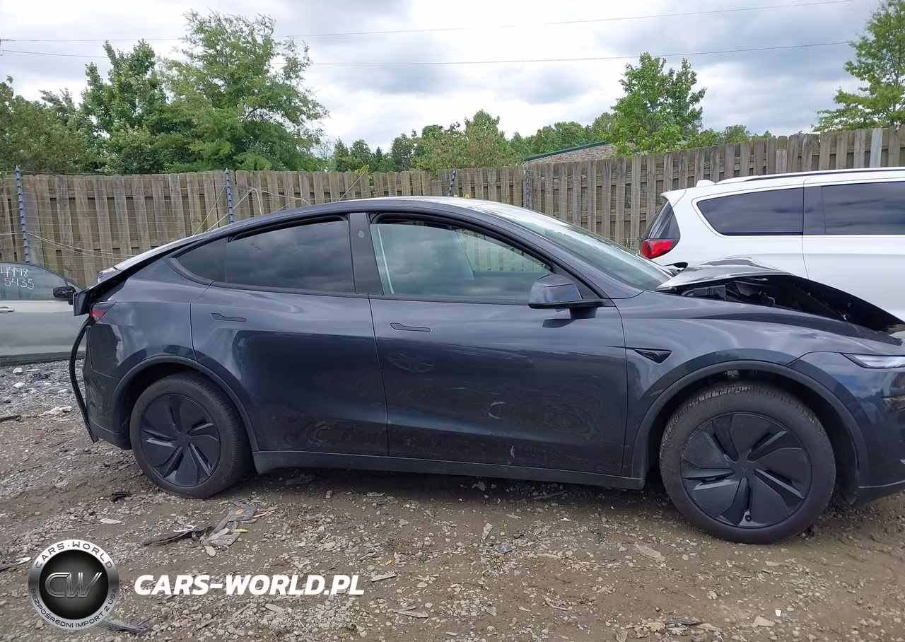 2026 Tesla Model Y All-Wheel Drive-Long Range Launch Series-Premium All-Wheel Drive VIN:7SAYGDEE1TA614622 - 13