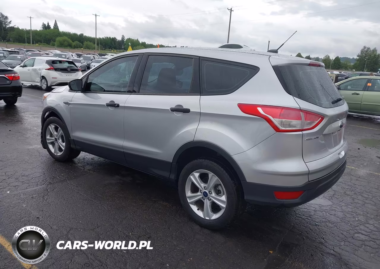 2016 Ford Escape S VIN:1FMCU0F72GUC28683 - 3