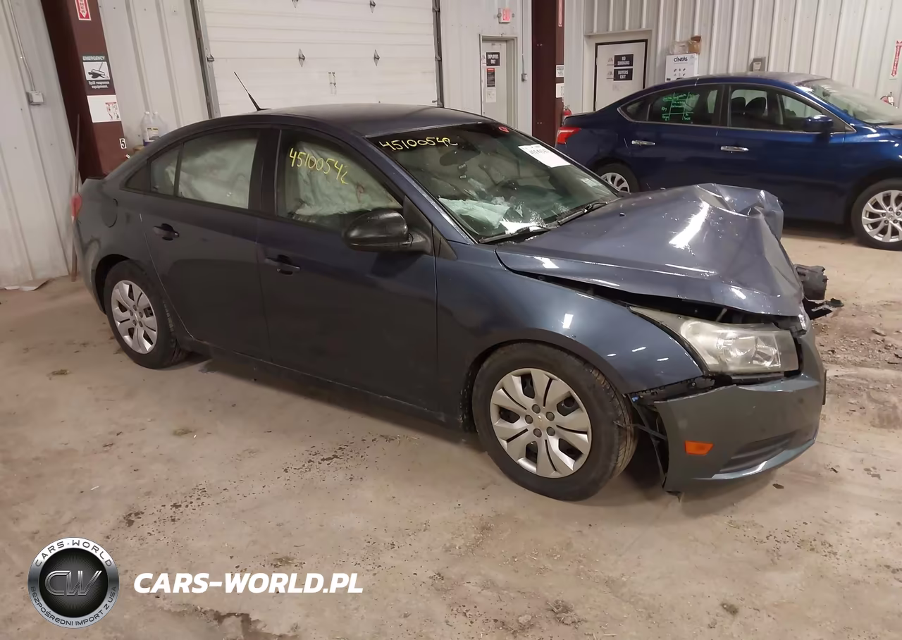 2013 Chevrolet Cruze Ls Auto – zdjęcie 1 z 16