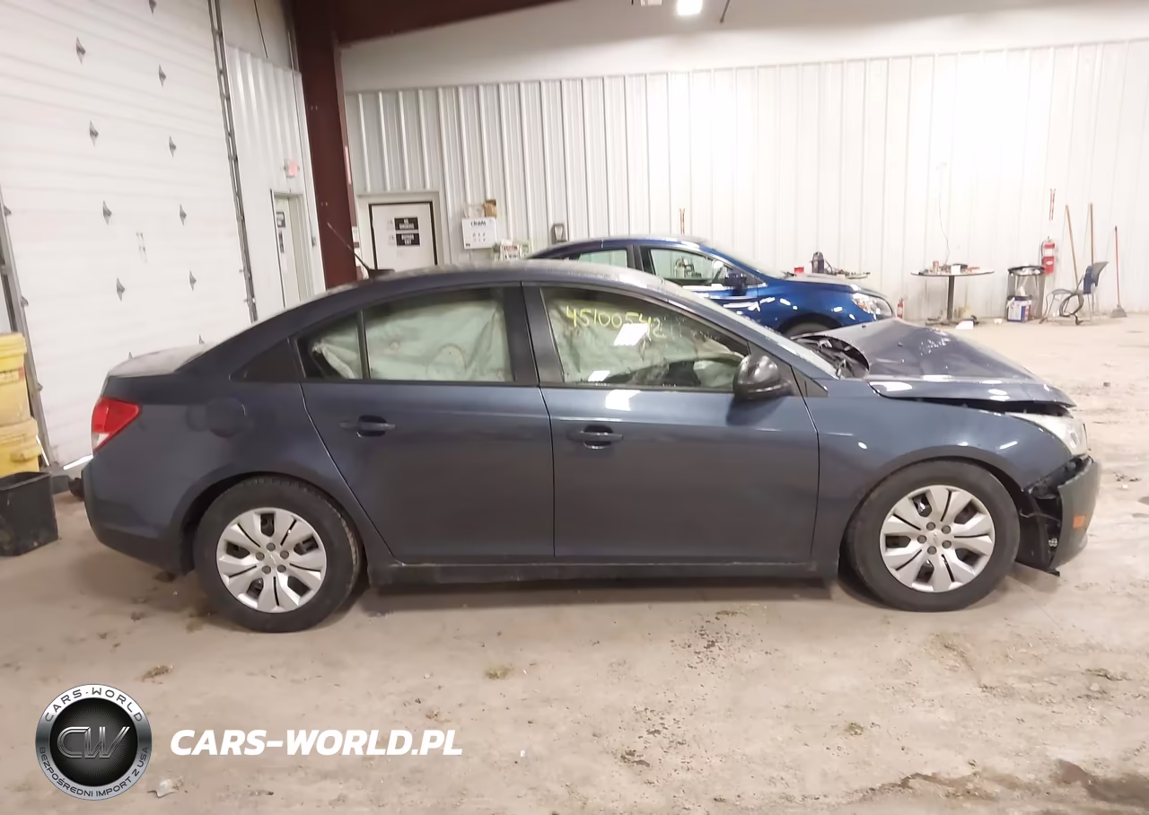 2013 Chevrolet Cruze Ls Auto VIN:1G1PA5SG3D7270896 - 13