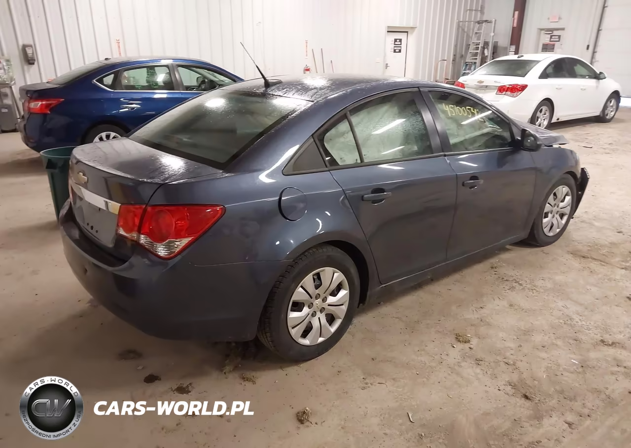 2013 Chevrolet Cruze Ls Auto VIN:1G1PA5SG3D7270896 - 4