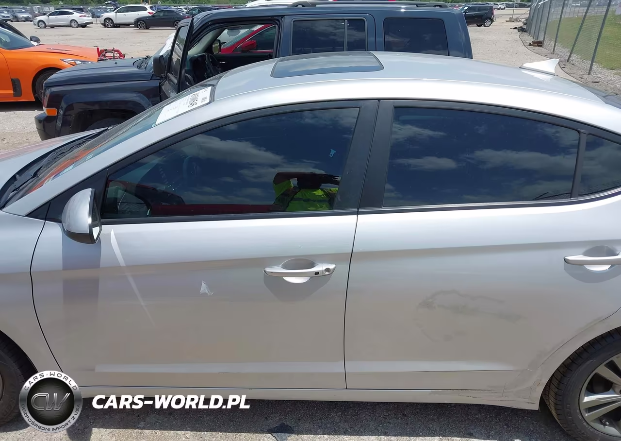 2018 Hyundai Elantra Value Edition VIN:5NPD84LF6JH313365 - 14