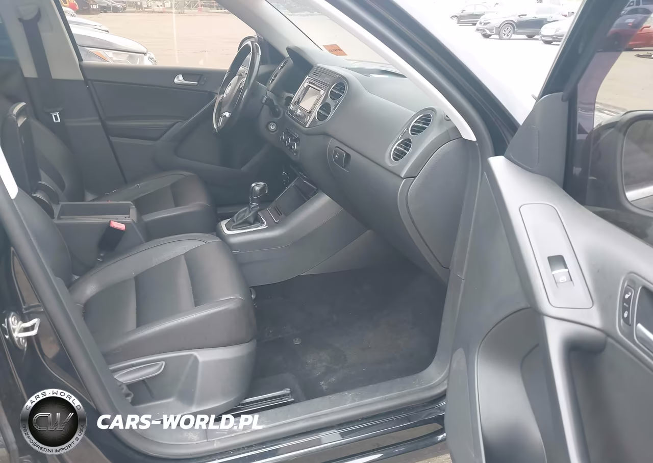 2012 Volkswagen Tiguan Se VIN:WVGBV7AX3CW608042 - 5
