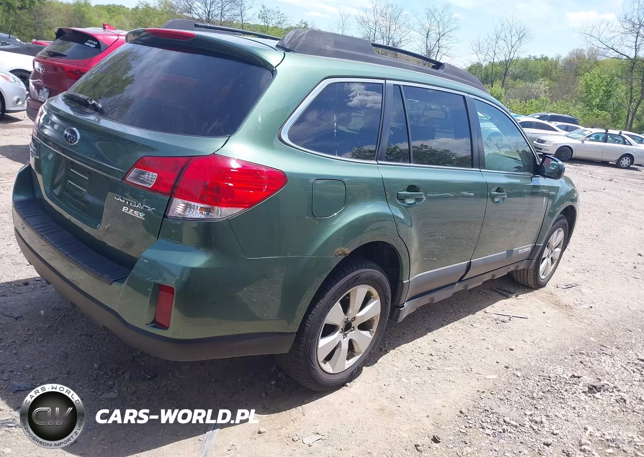 2010 Subaru Outback 2.5I Premium VIN:4S4BRBCC3A3373058 - 4