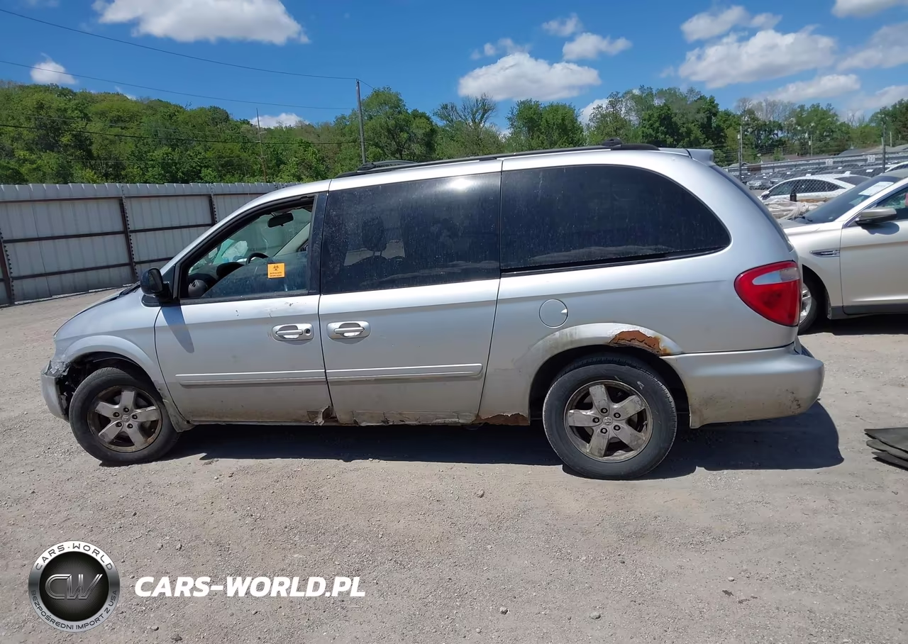 2007 Dodge Grand Caravan Sxt VIN:2D4GP44L37R264189 - 14
