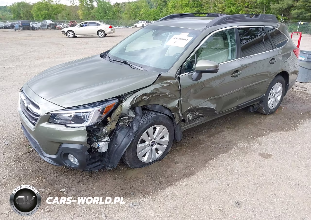 2018 Subaru Outback 2.5I Premium VIN:4S4BSAFC7J3341627 - 2
