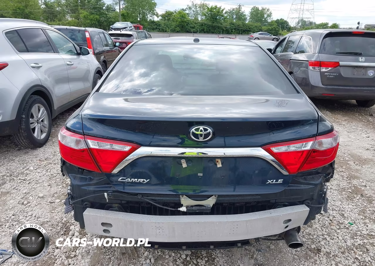 2017 Toyota Camry Xle VIN:4T1BF1FK0HU654888 - 16