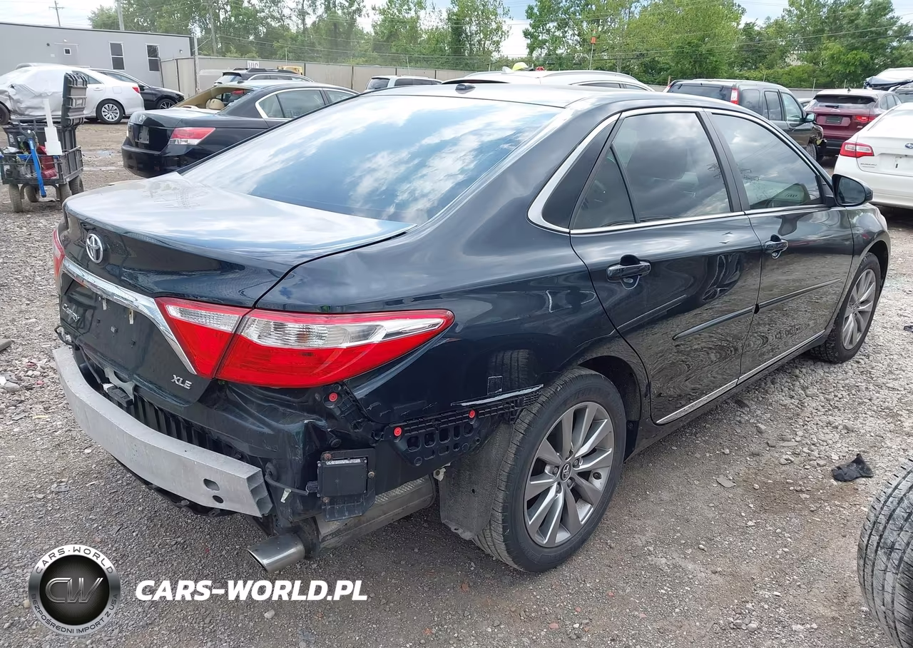 2017 Toyota Camry Xle VIN:4T1BF1FK0HU654888 - 4