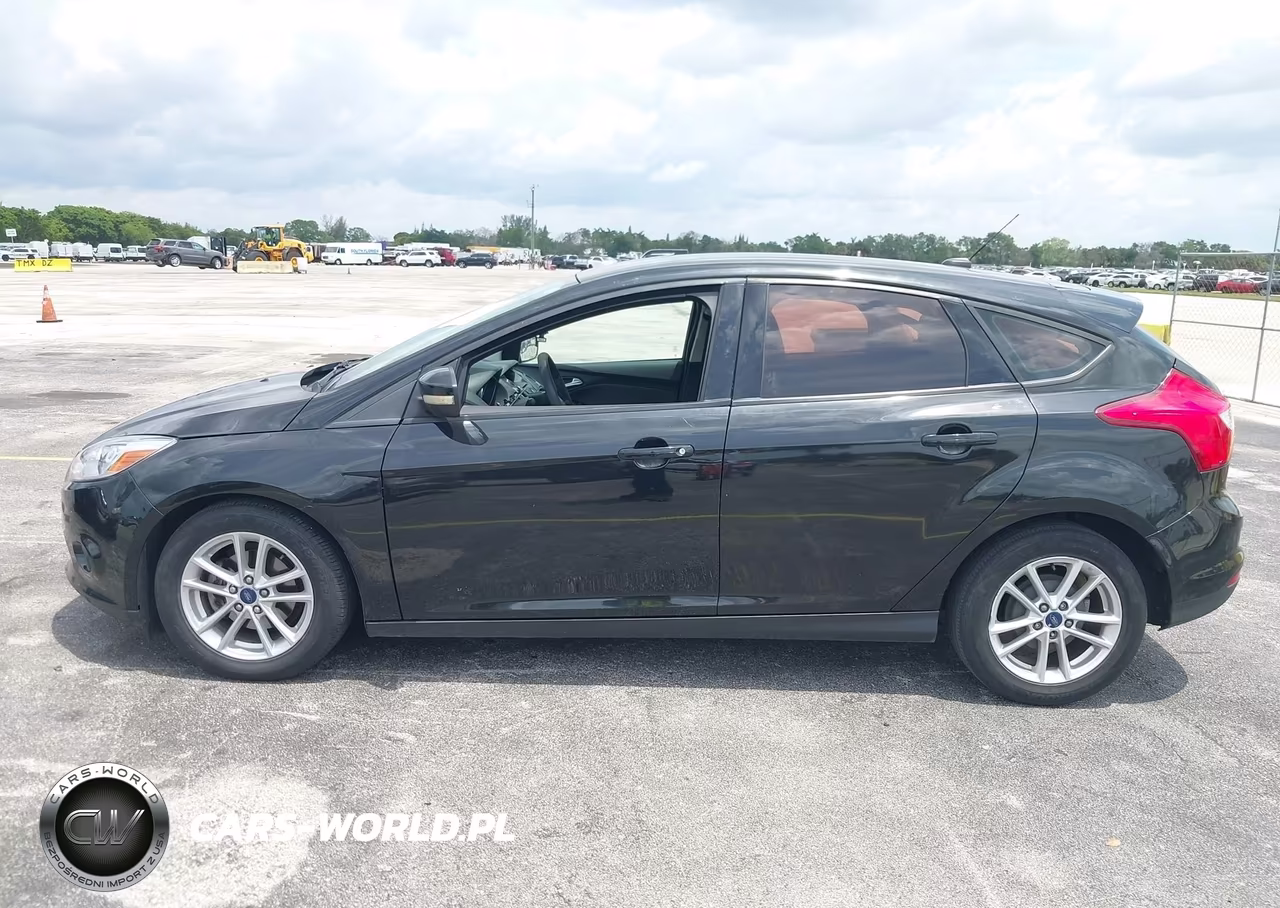 2014 Ford Focus Se VIN:1FADP3K23EL195598 - 14