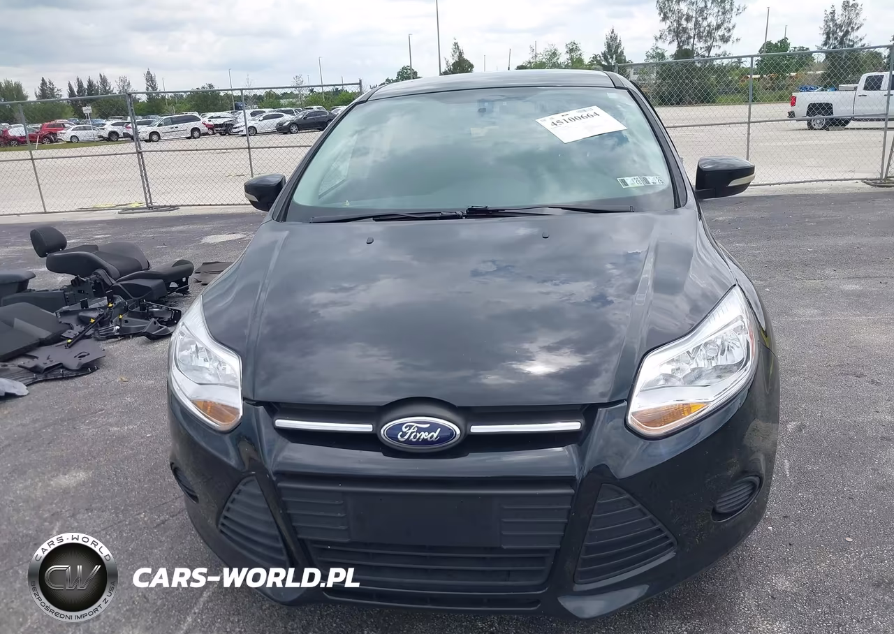 2014 Ford Focus Se VIN:1FADP3K23EL195598 - 6
