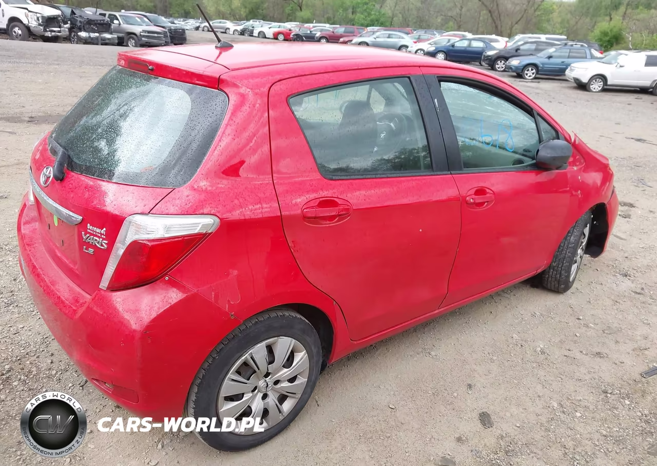 2012 Toyota Yaris Le VIN:JTDKTUD3XCD506167 - 4
