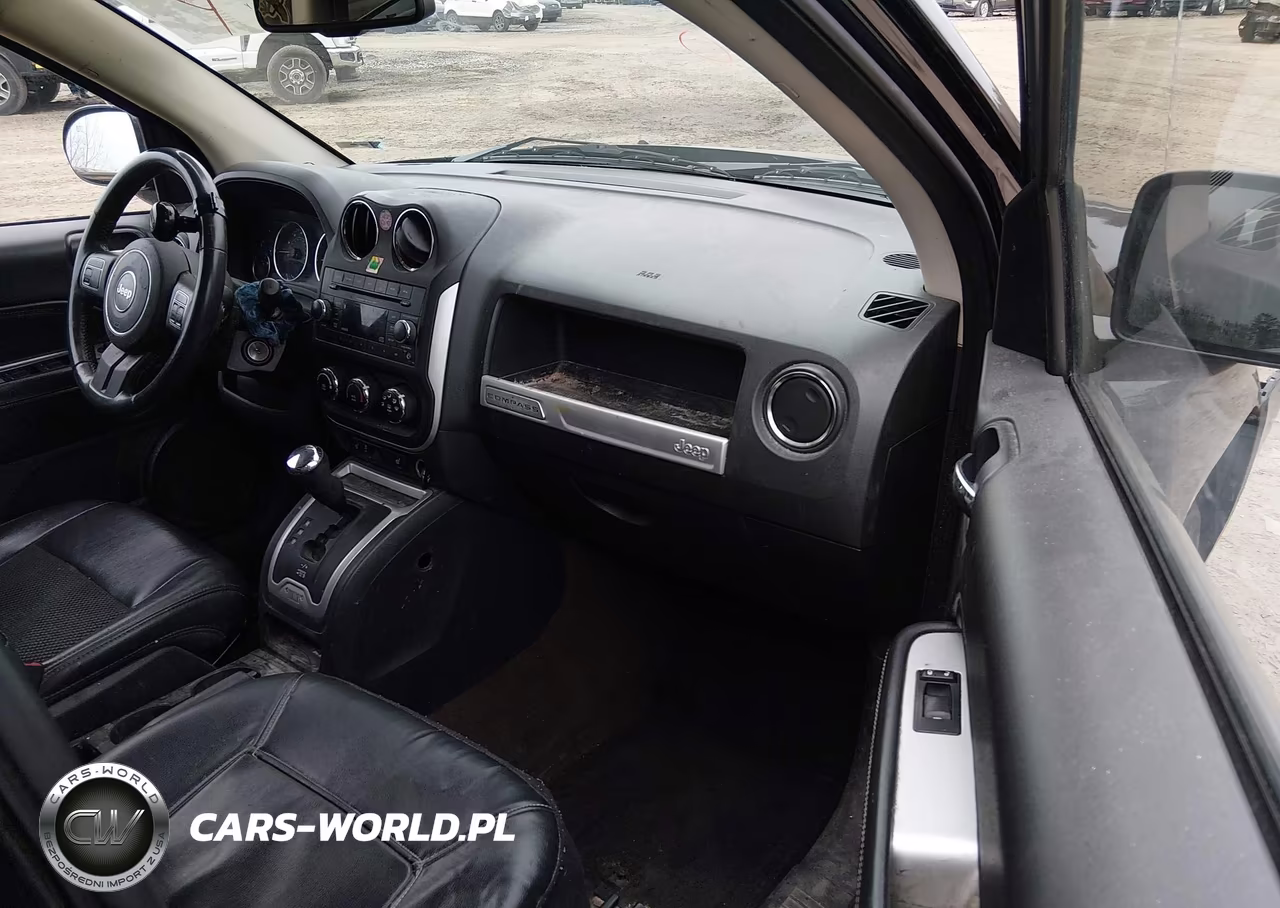2014 Jeep Compass Latitude VIN:1C4NJDEB5ED659678 - 5