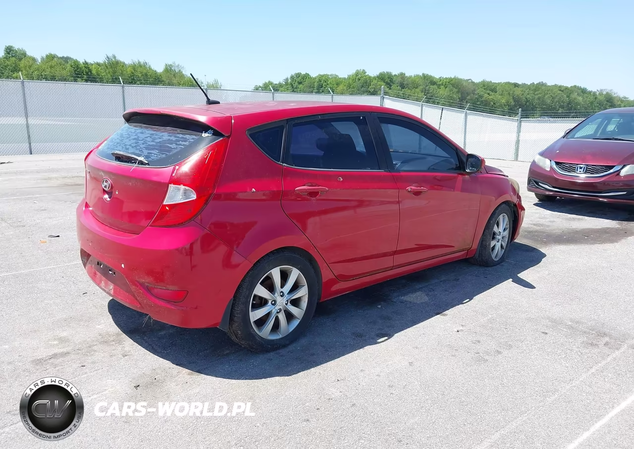 2012 Hyundai Accent Se VIN:KMHCU5AE8CU037606 - 4