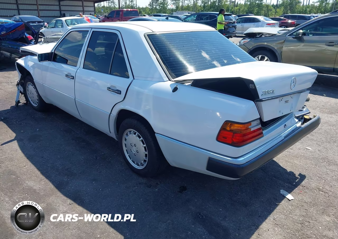 1993 Mercedes-Benz 300 E VIN:WDBEA32E5PB964233 - 3